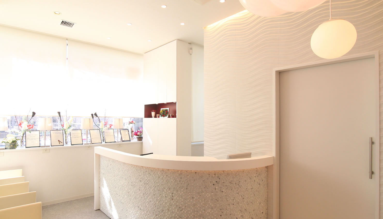 できる限り痛くない歯を残す治療を心がけています。